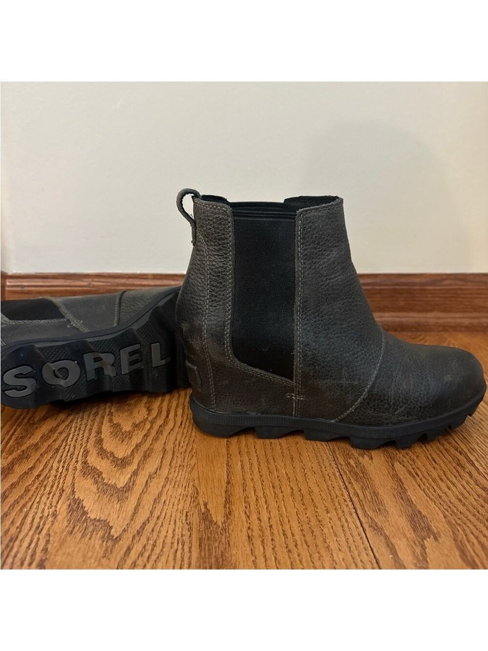 Sorel Joan of Arctic Waterproof Wedge Boots Womens 8.5 Gray